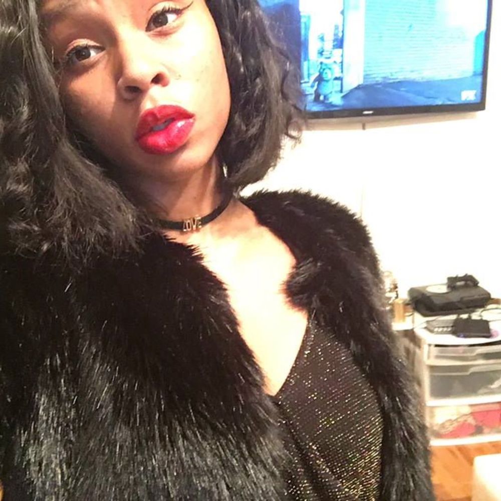 Meet your Posher, Enyisha