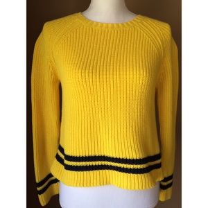 Andrea Jovine Sweaters - Andrea Jovine Yellow Cropped Sweater Andrea Jovine Sweaters - Andrea Jovine Yellow Cropped Sweater