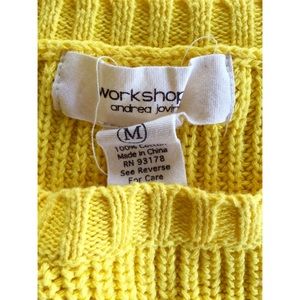 Andrea Jovine Sweaters - Andrea Jovine Yellow Cropped Sweater Andrea Jovine Sweaters - Andrea Jovine Yellow Cropped Sweater