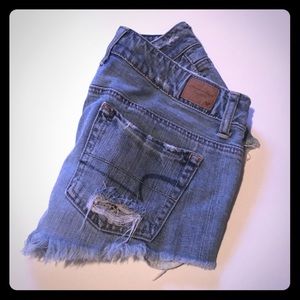 Denim Cut Off American Eagle Shorts. Size 0.