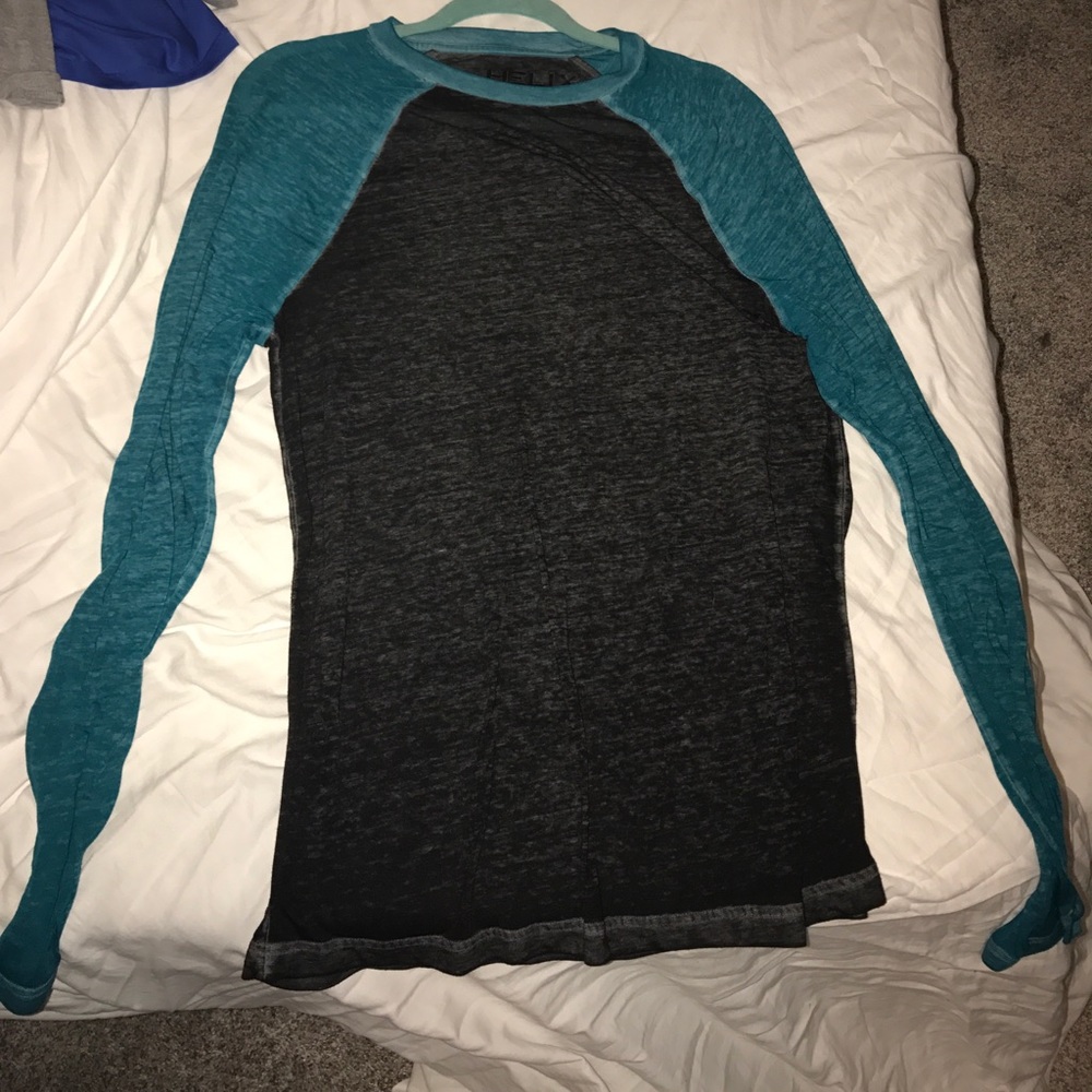 Helix Long Sleeve Medium T-Shirt / Black and Teal