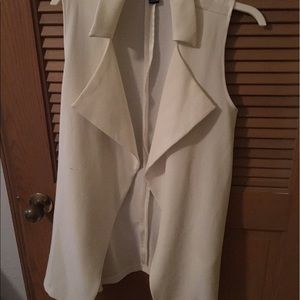 White long vest, great condition