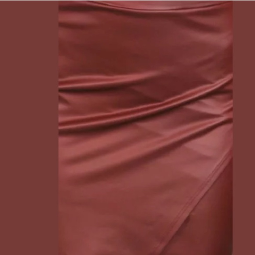 ❤️ Burgundy Faux Leather Wrapped High Waist Skirt - Picture 4 of 4