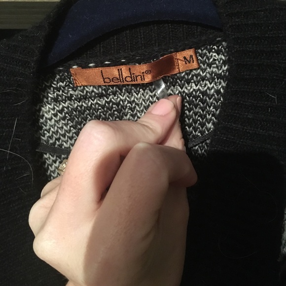 Aztec sweater - Picture 2 of 3