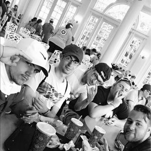 Meet your Posher, Zach