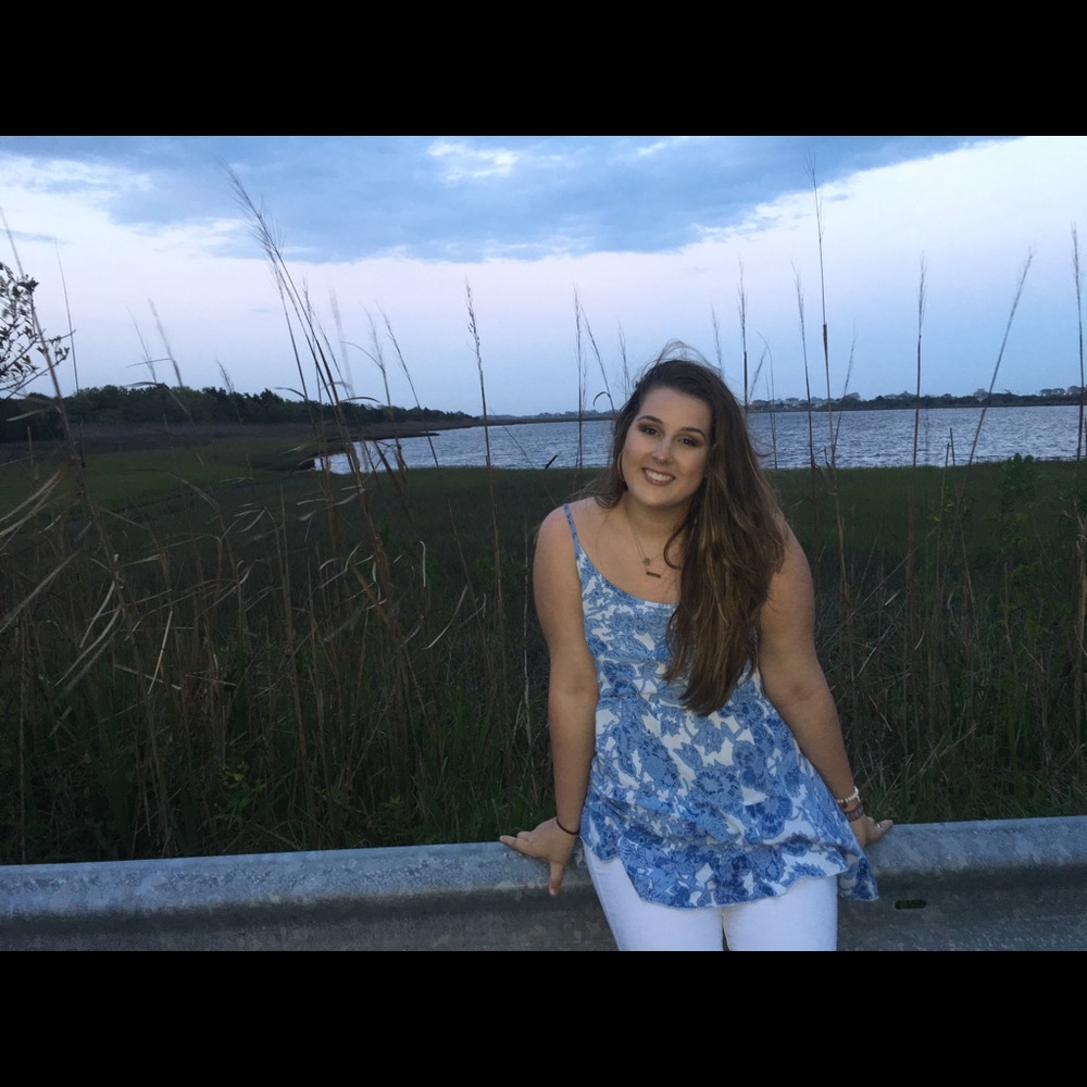 Meet your Posher, Leah