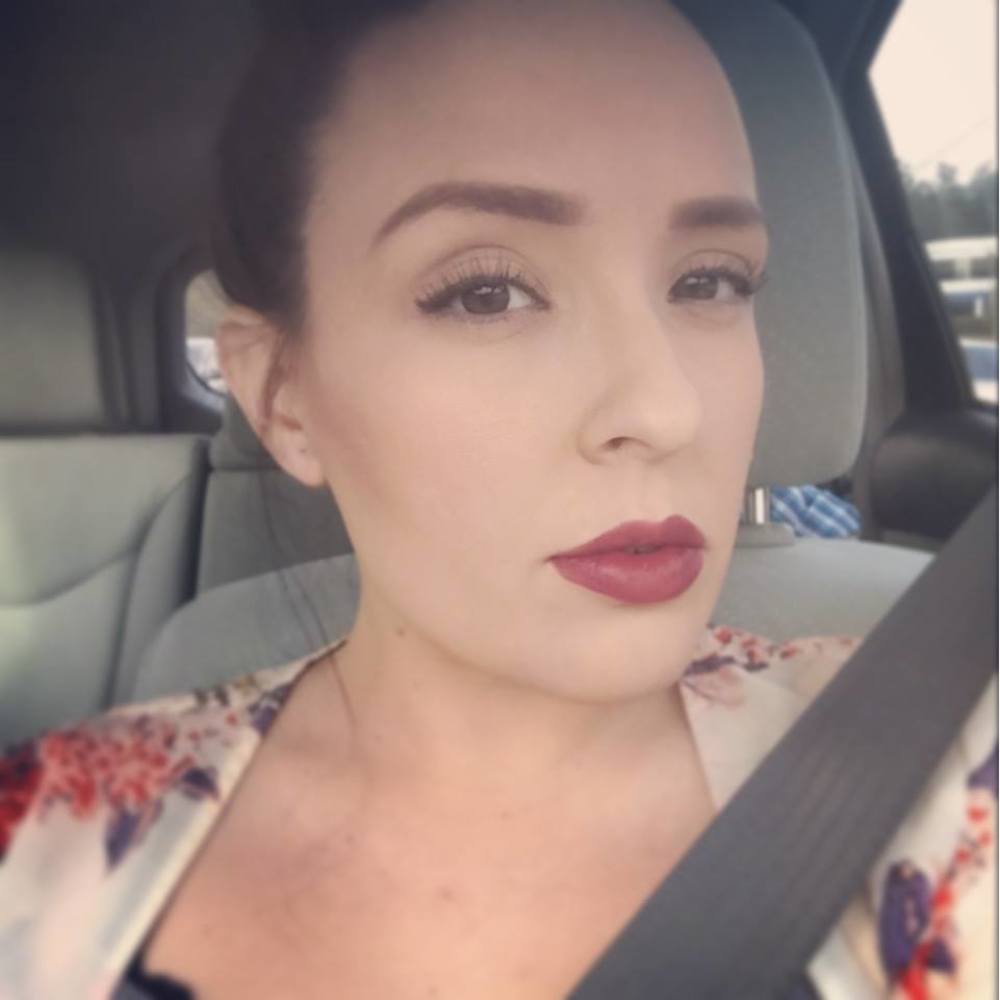 Meet your Posher, Angela