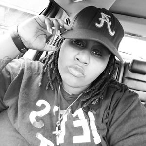 Meet your Posher, Iesha