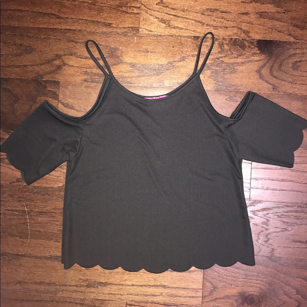Short sleeve top