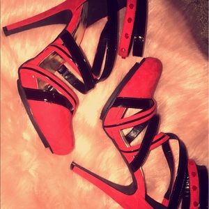 Shoe dazzle Kim kardashian size 10 heel red stud