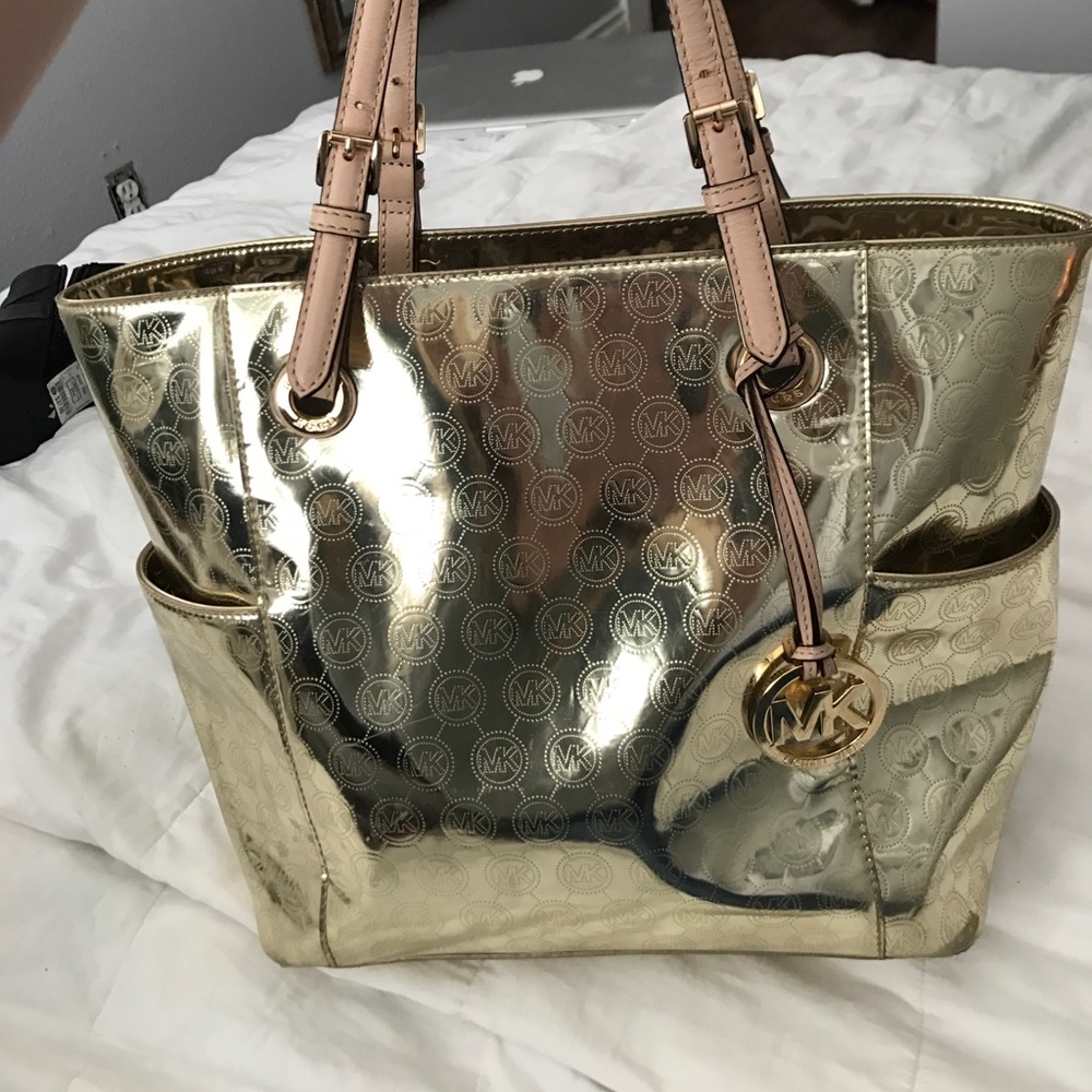 Gold Micheal Kors medium tote