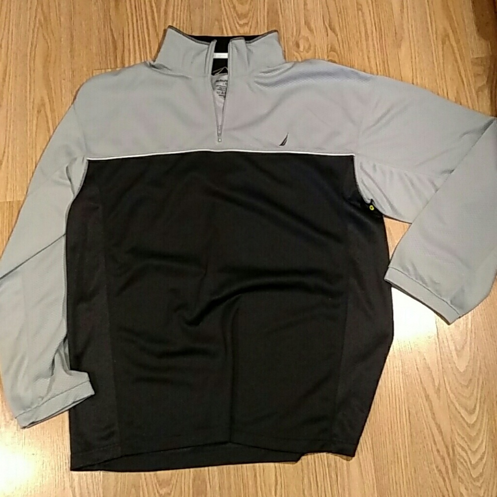 Nautica activewear (size L)
