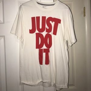 3 Medium Nike T-Shirts