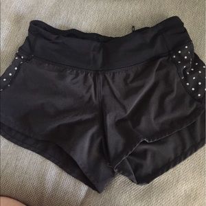 Size 2 Lulu lemon shorts