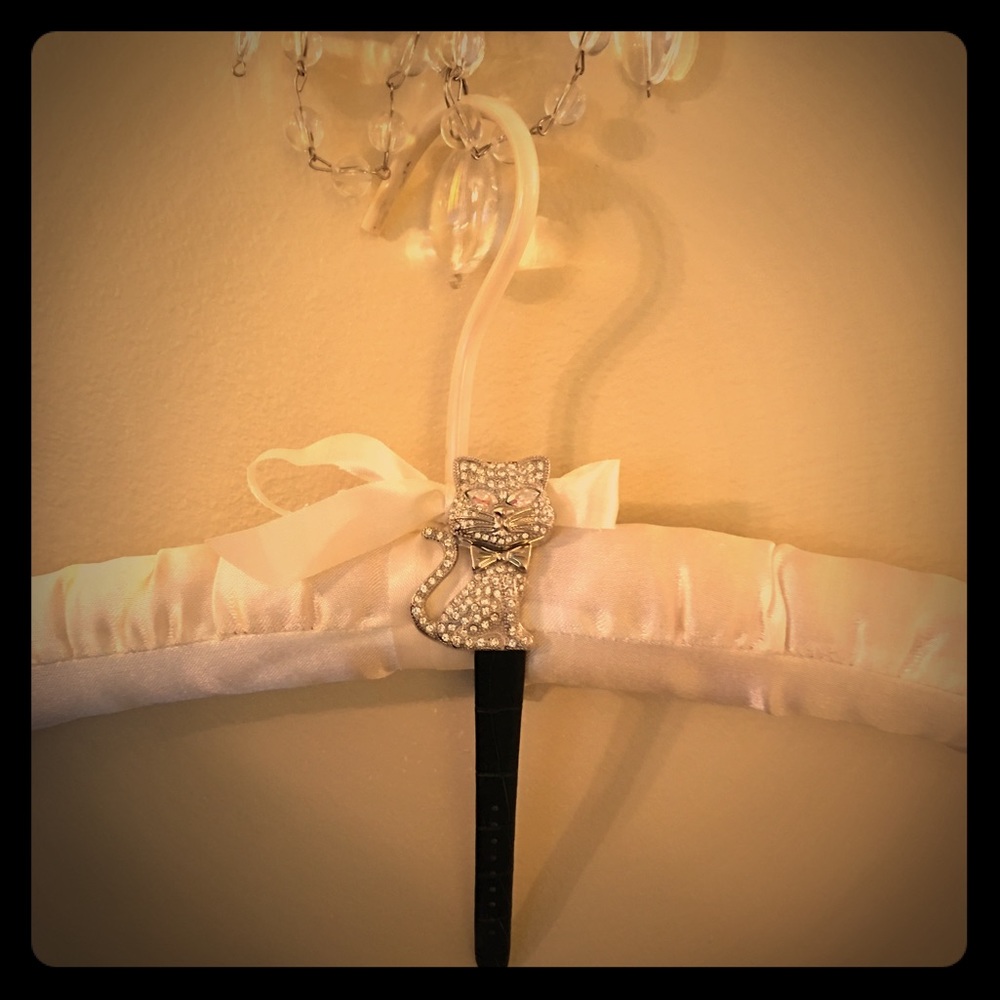 Cute Crystal Cat watch with black wrist strap
