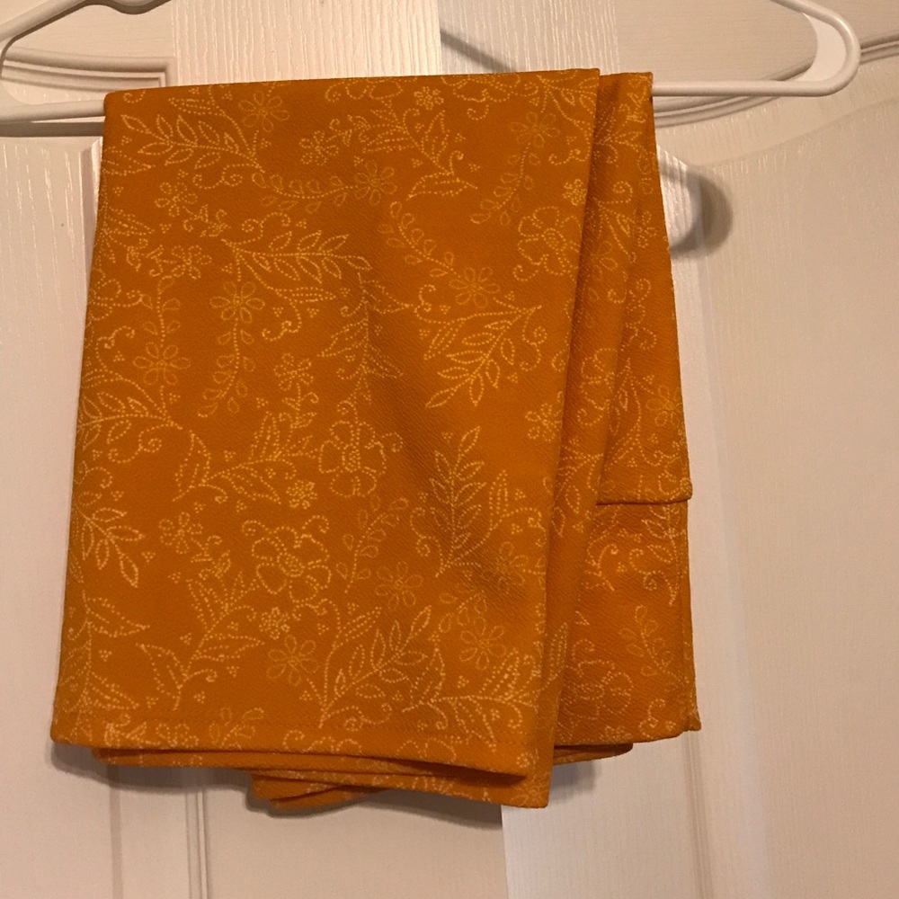 Lularoe Cassie skirt, mustard with floral detail