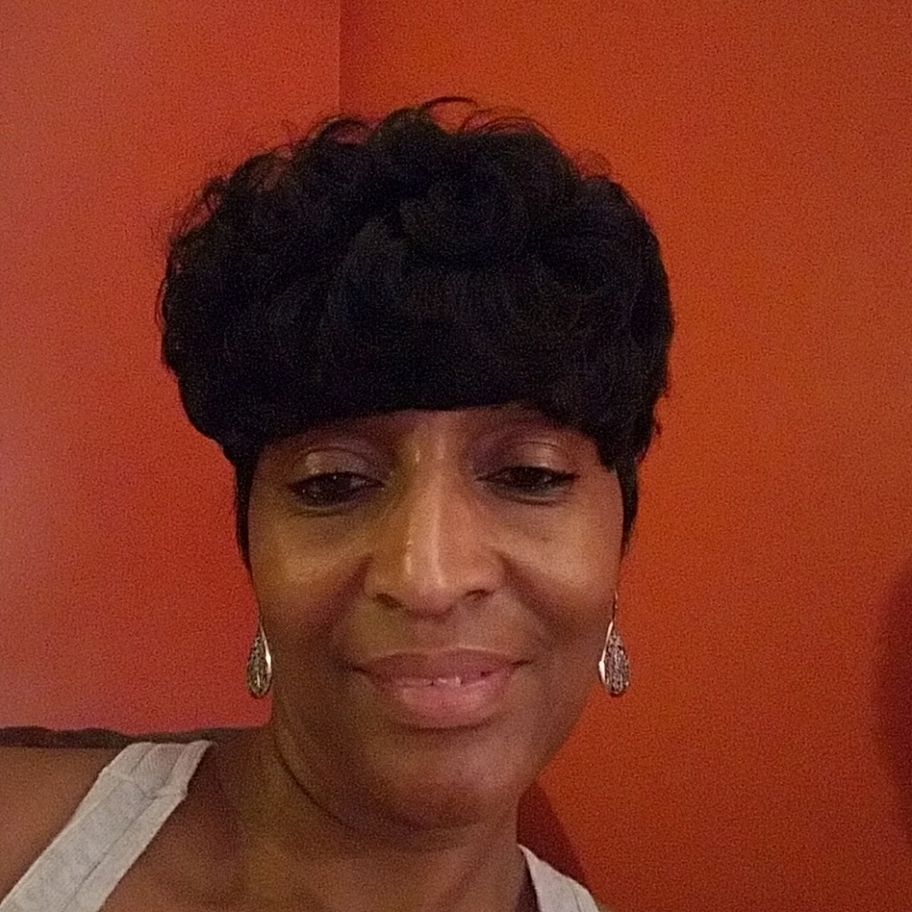 Meet your Posher, Angela