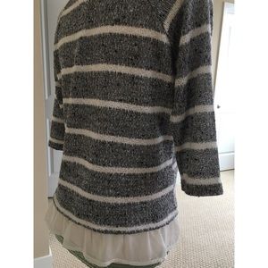 Maison Jules Tops - 🌼 Beautiful Maison Jules light weight top Maison Jules Tops - 🌼 Beautiful Maison Jules light weight top