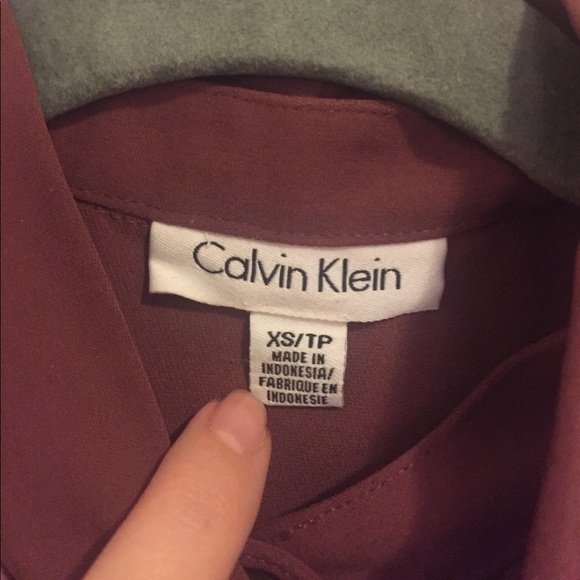 Calvin Klein XS mauve bow blouse.Great condition! - Picture 2 of 2