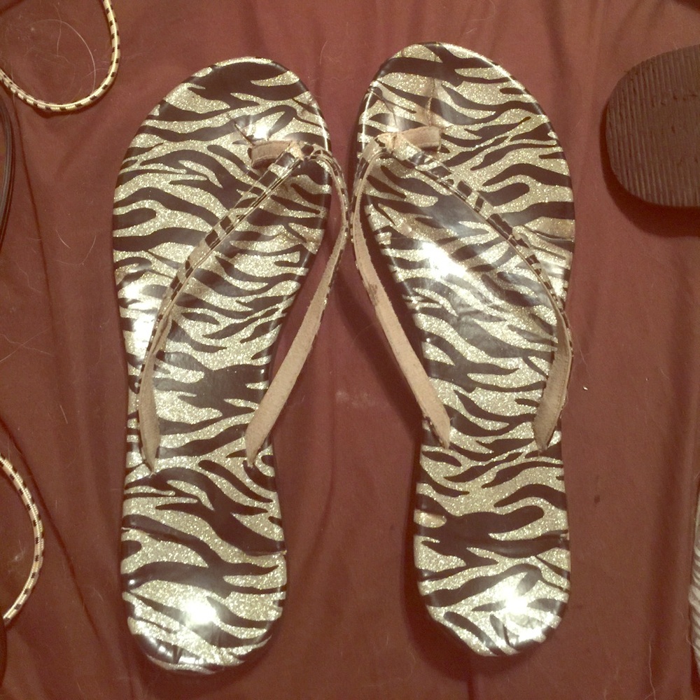 Zebra print flip flops size 10