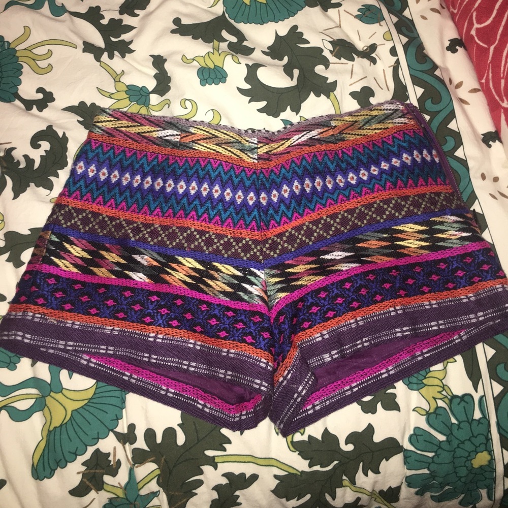 Billabong tribal shorts