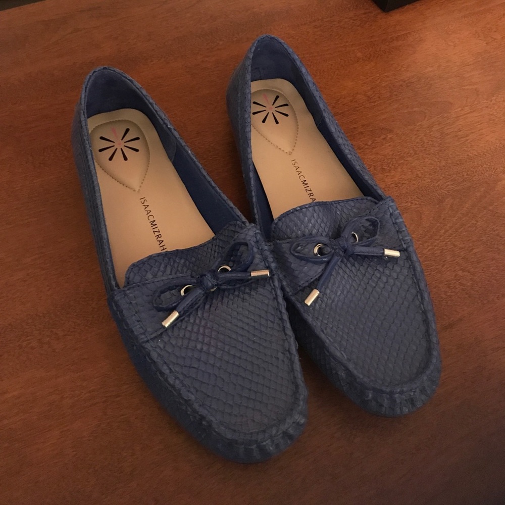 NWOT Blue Isaac Mizrahi Live Loafers