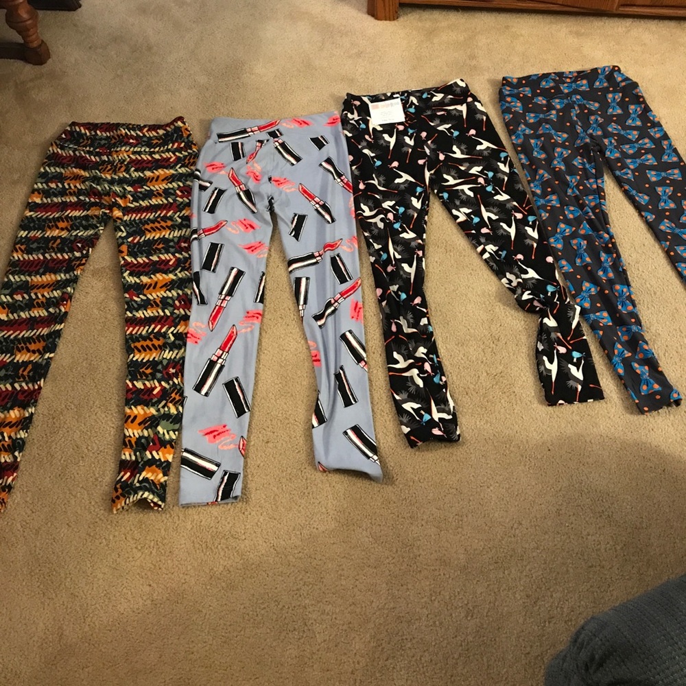 LulaRoe OS 4 pairs of leggings 2 unicorns!!