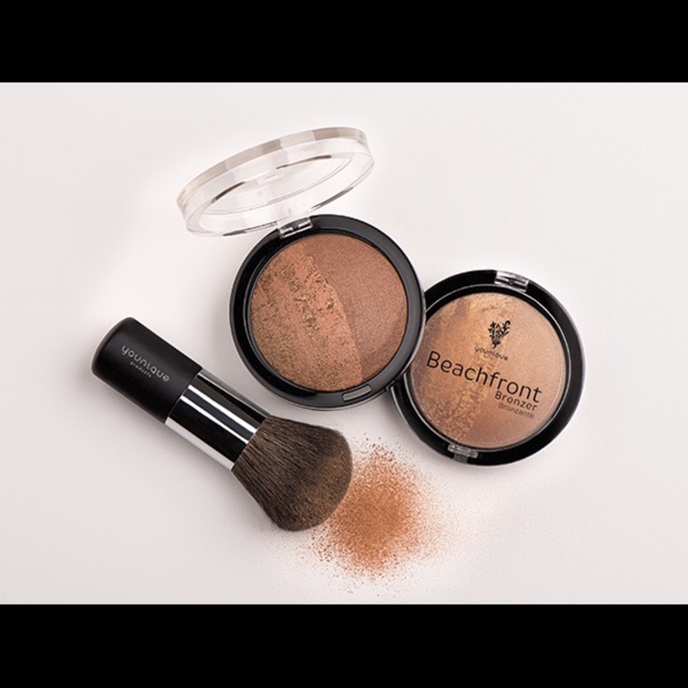 Younique Beachfront Bronzer (sunset) NIB