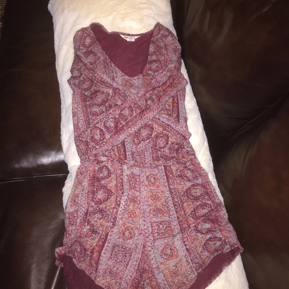 billabong patterned romper