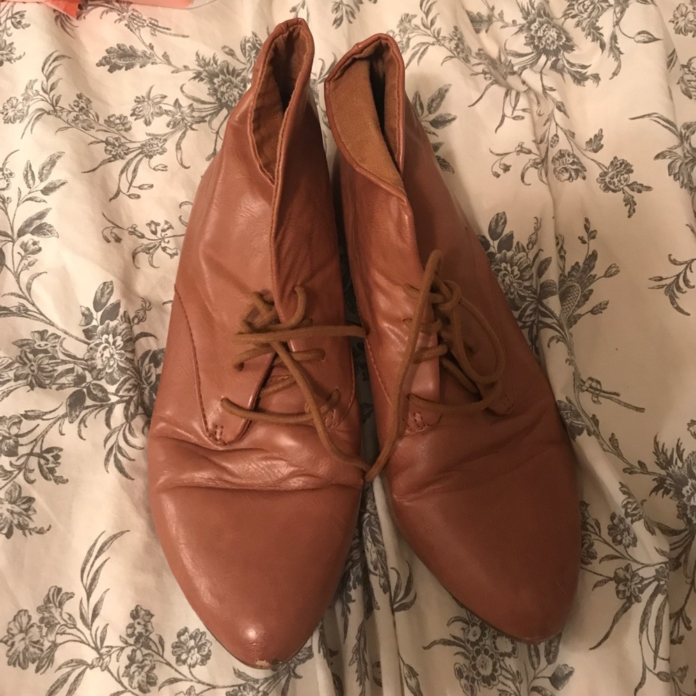 Lights Brown Booties