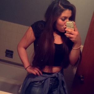 Meet your Posher, Crystal