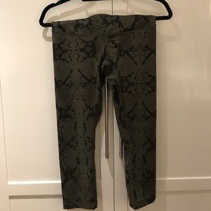 Lulu lemon cropped leggings