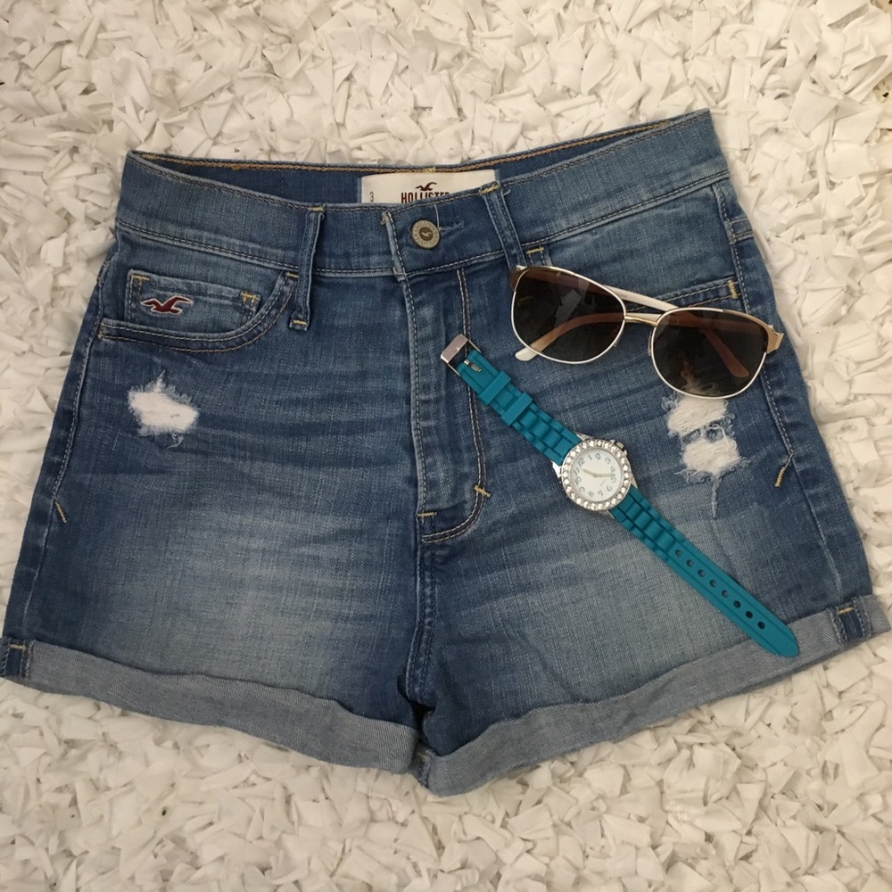 Hollister - High Rise Shorts (firm price)