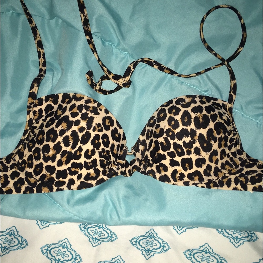 Xhilaration bathing suit top