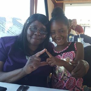 Meet your Posher, Edith