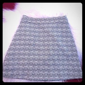 Express Size 6 skirt black white