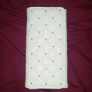 White clutch wallet
