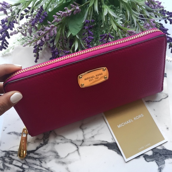 Michael KORS Jet Set Zip Around Continental Wallet - Picture 3 of 8