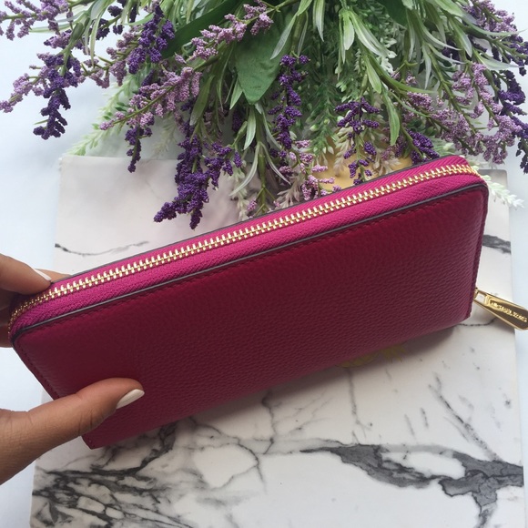 Michael KORS Jet Set Zip Around Continental Wallet - Picture 4 of 8