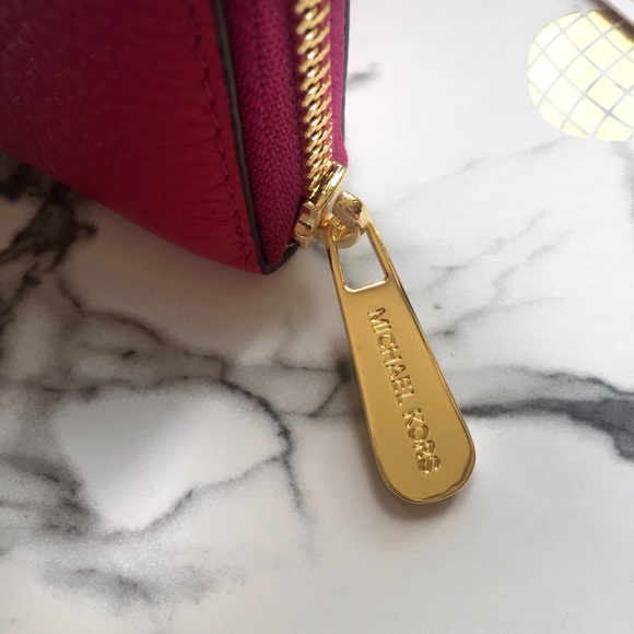 Michael KORS Jet Set Zip Around Continental Wallet - Picture 5 of 8