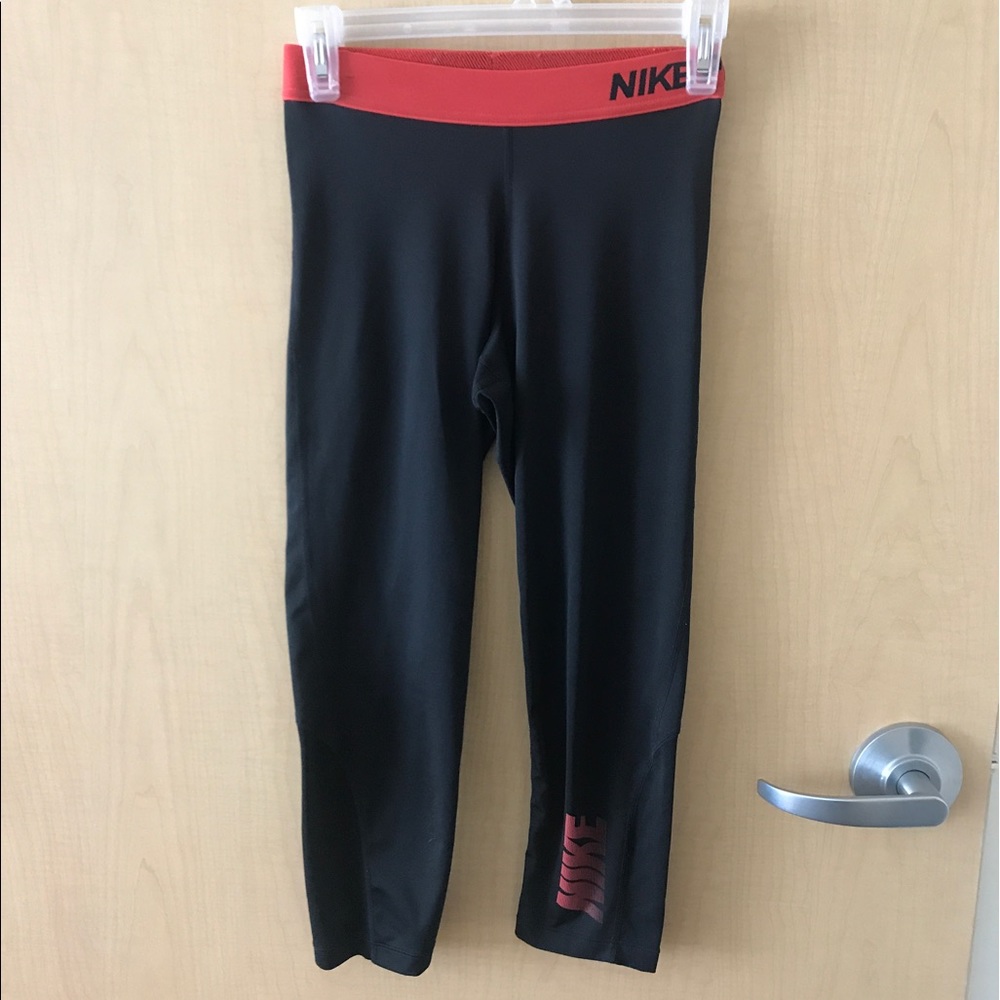 Nike Pro cropped leggings