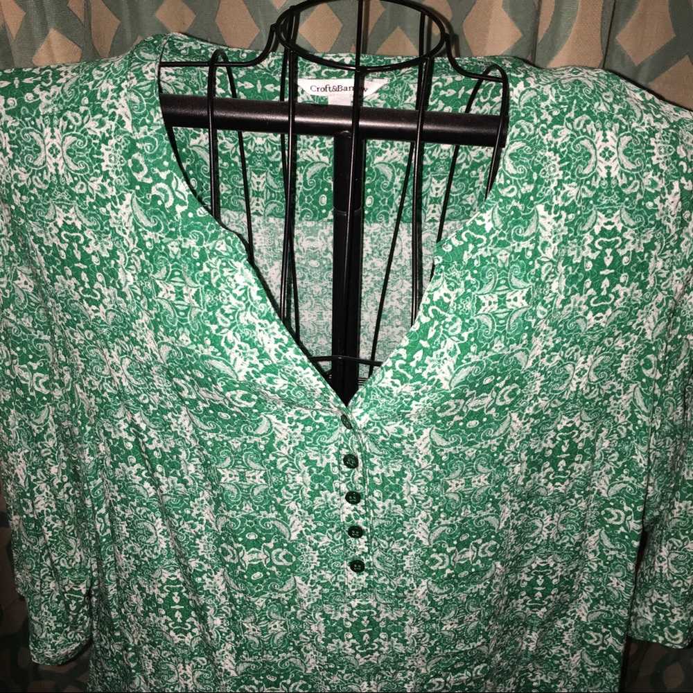 Croft & Barrow Women's 2X shirt. Like New!