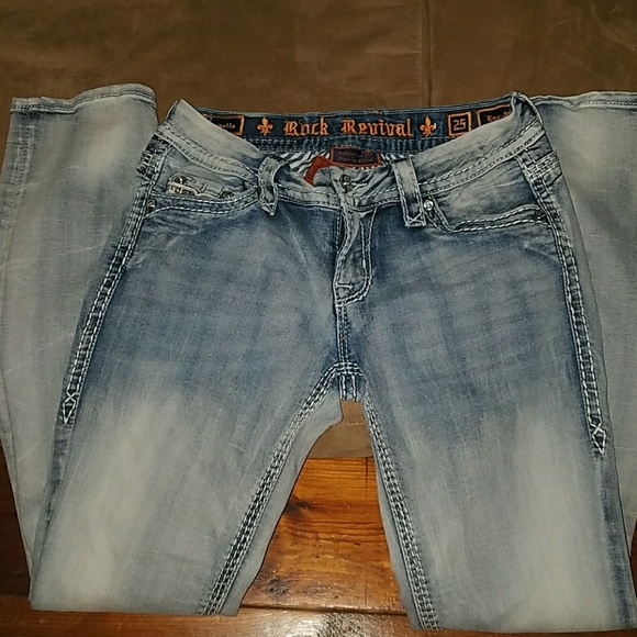 ROCK REVIVAL JEANS - Picture 2 of 3