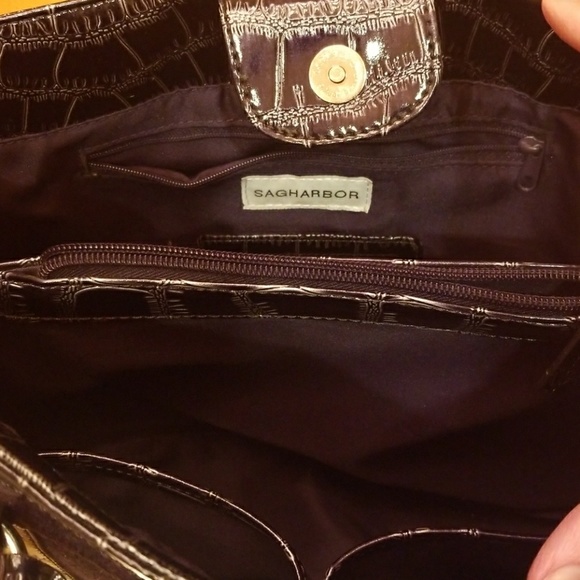 Beautiful Plum Purse - Picture 3 of 3