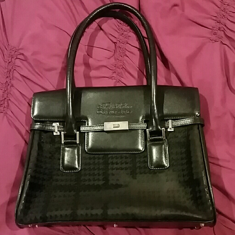 Black purse
