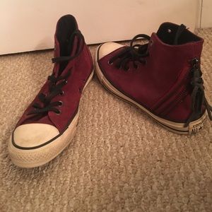 Maroon converse with tassel zip up on back
