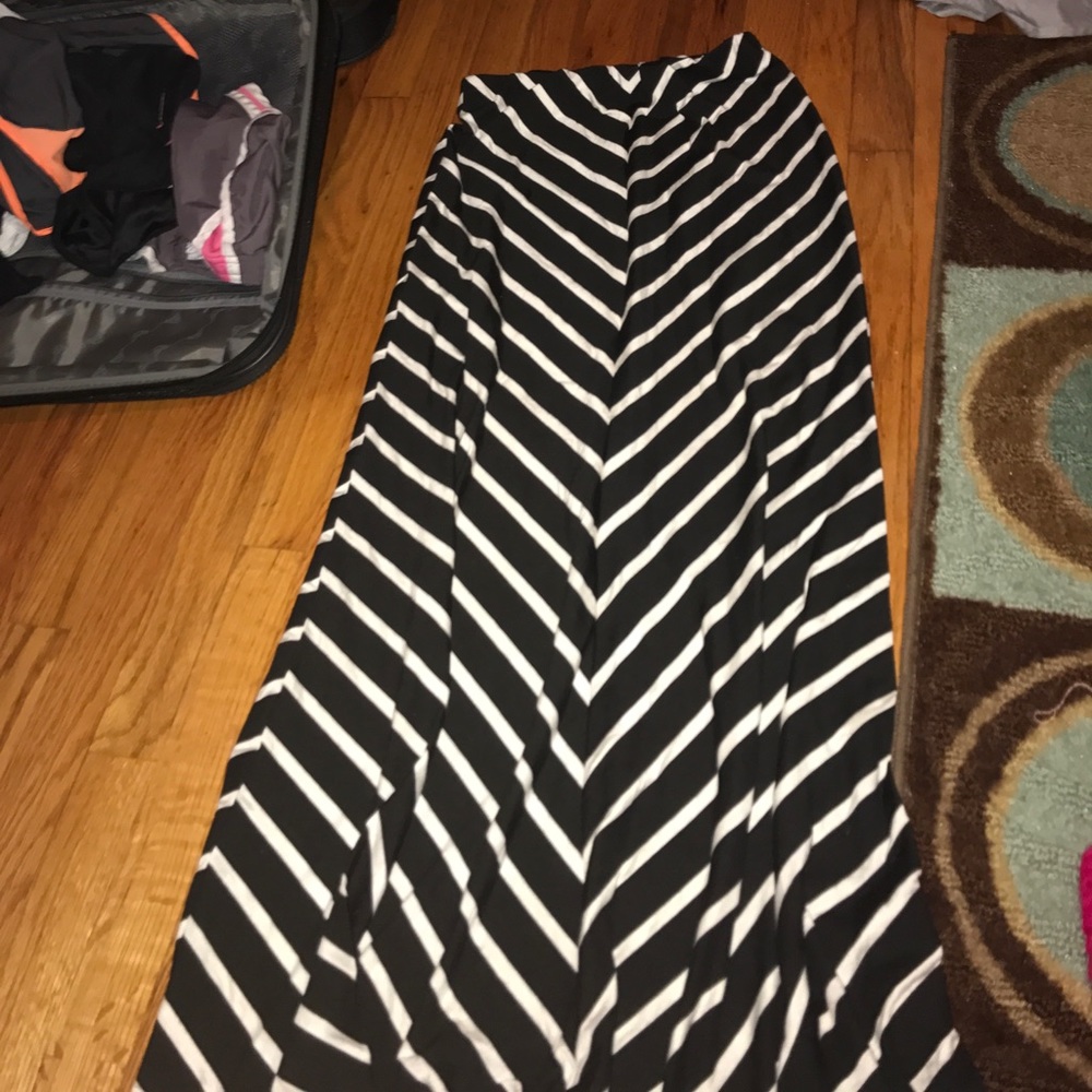 Stripped maxi skirt