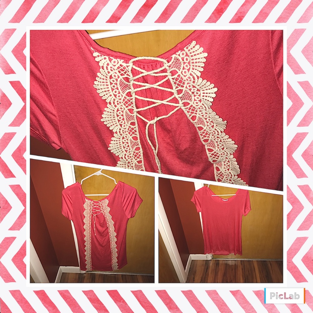 NWT summer detailed t shirt 👚