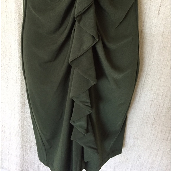 🌟For Sale - Ruffle Dress🌟 - Picture 3 of 3