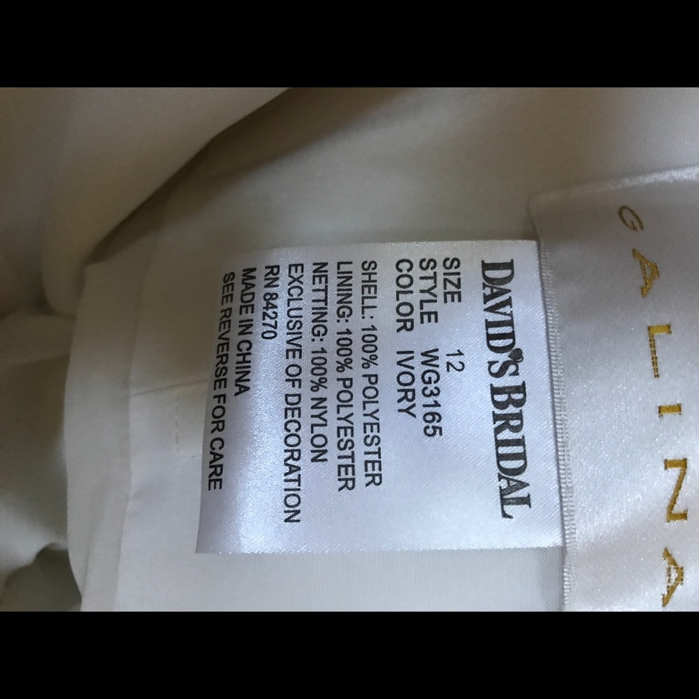 Vintage inspired ivory tea length wedding dress - Picture 7 of 7